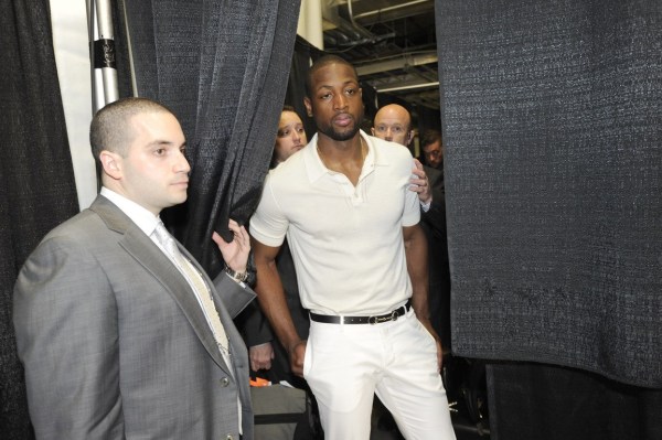 足坛悲喜夜！诞生2026年首冠，皇马会师巴萨，米兰绝平送国米大礼