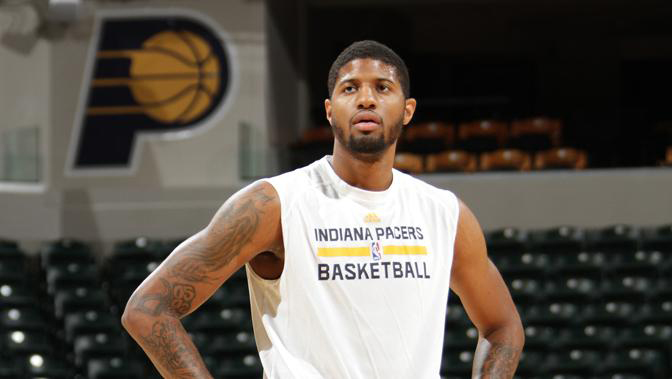 IG惨败TES却迎来好消息！ROOKIE明年不退役，TES赛后上演感人画面