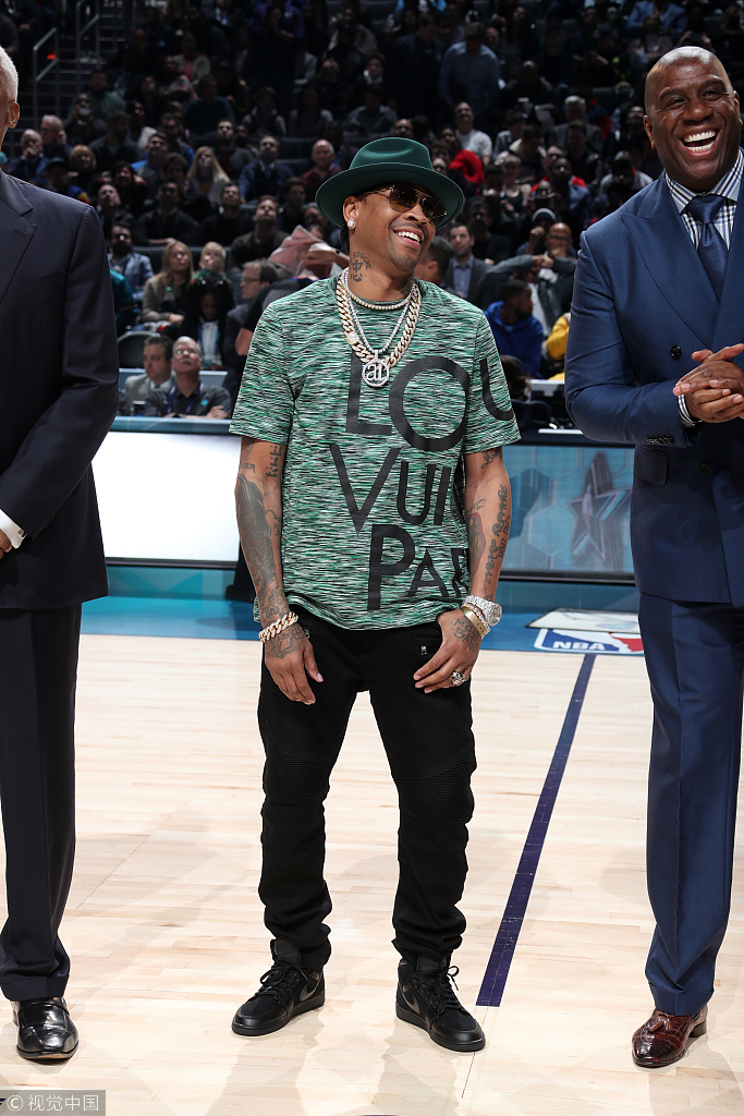 天空体育：纽卡7500万欧+500万欧浮动正式报价谢什科