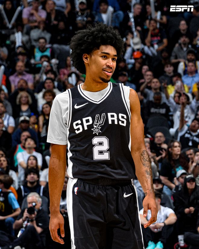 媒体人：玉昆接近签约前浙江队主帅乔迪，还相中一名巴西前腰