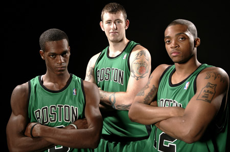 跟队记者：萨56可能续约至2029年，今夏他曾被标价3000万欧元