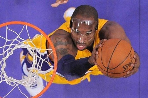 [NBA]东契奇准三双 湖人险胜爵士