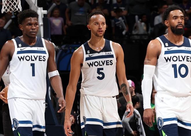 CBA常规赛第10轮：辽宁本钢队86：72胜长白山恩都里队