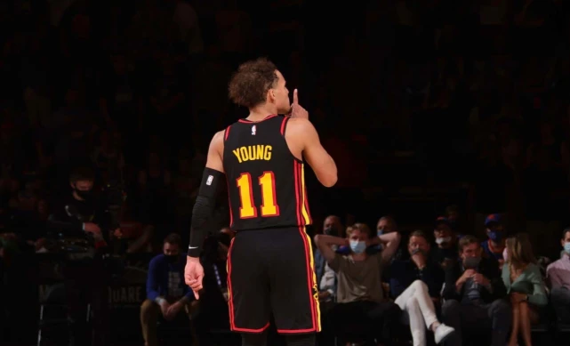 开场前8投全丢！马刺迅速回暖半场轰下77分创赛季新高