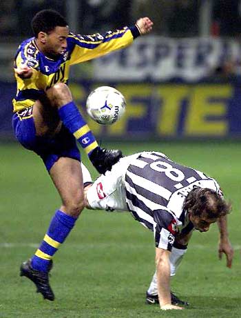 模拟赛“敲锣打鼓”见成效 上海队射落10米气手枪女团金牌